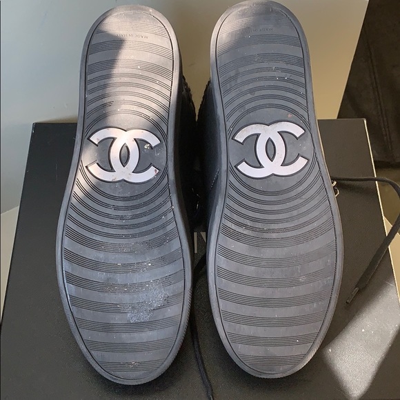 🎉HP🎉Chanel Lambskin Black Hightop Chain Sneakers - Picture 6 of 8